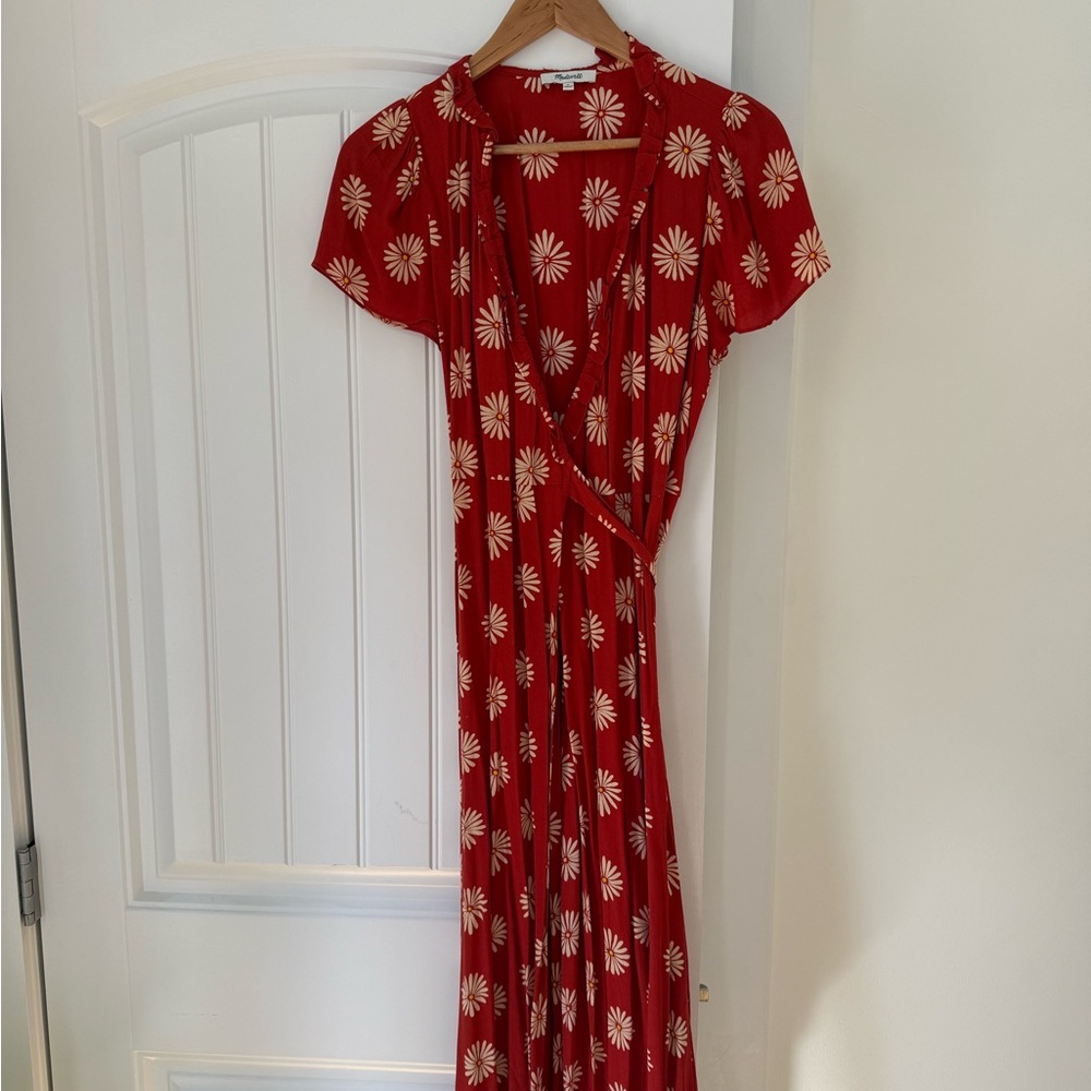 Madewell Ruffle-Edge Wrap Midi Dress in Daisy Daydream